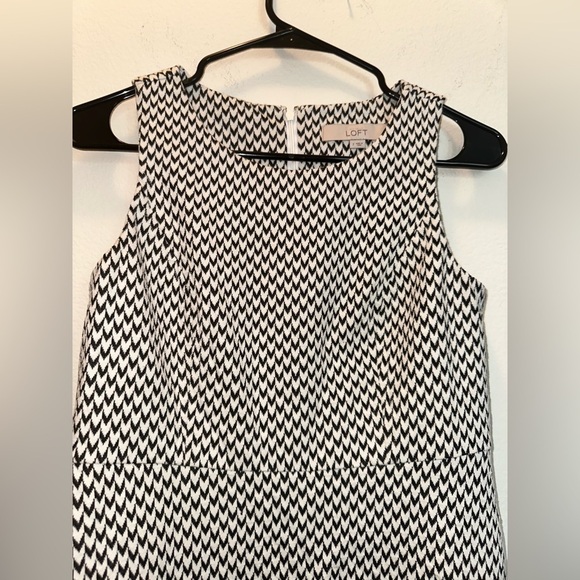 Ann Taylor LOFT black white print sleeveless dress 2 office fall winter - Picture 2 of 8